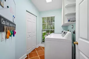 13982 Paddock Dr, Wellington, FL 33414 - Photo 22