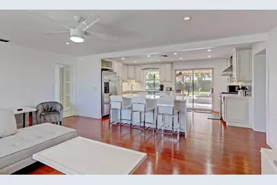 7115 Venetian Way, West Palm Beach, FL 33406 - Photo 6