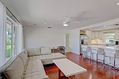 7115 Venetian Way, West Palm Beach, FL 33406 - Photo 4