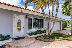 7115 Venetian Way, West Palm Beach, FL 33406 - Photo 2