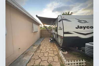 411 Forest Estate Drive, West Palm Beach, FL 33415 - Photo 28