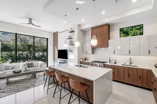 450 NE 10th St, Boca Raton, FL 33432 - Photo 24