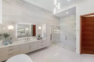 450 NE 10th St, Boca Raton, FL 33432 - Photo 86