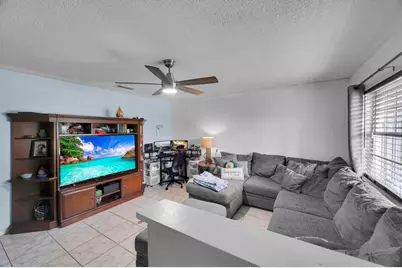 5107 Palm Drive, Fort Pierce, FL 34982 - Photo 4