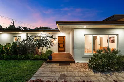 400 Kings Lynn, Delray Beach, FL 33444 - Photo 1