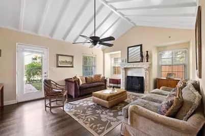 322 Valencia Road, West Palm Beach, FL 33401 - Photo 6