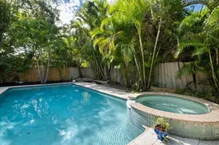 322 Valencia Rd, West Palm Beach, FL 33401 - Photo 4