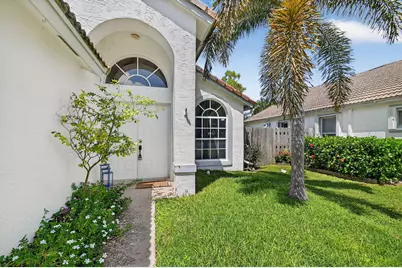 1891 Oak Berry Circle, Wellington, FL 33414 - Photo 4