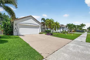 1891 Oak Berry Cir, Wellington, FL 33414 - Photo 2