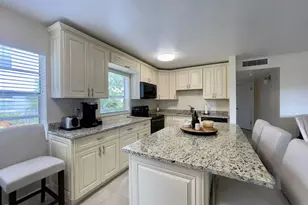 117 Flanders C, Delray Beach, FL 33484 - Photo 2