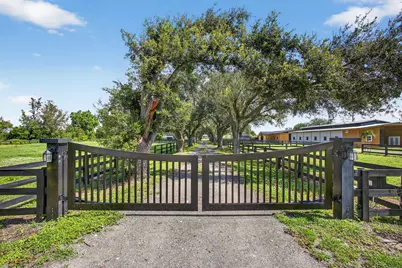 16229 Rustic Rd Road, Wellington, FL 33470 - Photo 2
