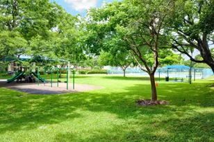 2241 SW 15th St, Deerfield Beach, FL 33442 - Photo 34