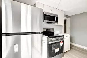 448 Roseland Dr, West Palm Beach, FL 33405 - Photo 1