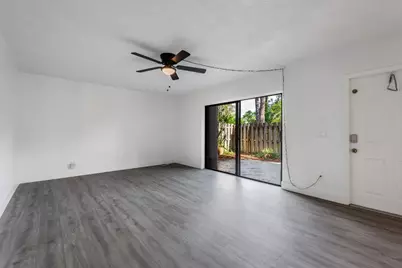 471 Kirk Road #D, West Palm Beach, FL 33406 - Photo 6