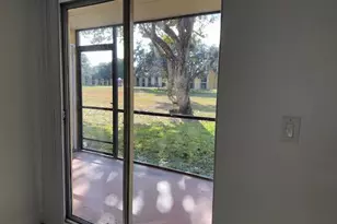 407 Meadows Cir, Boynton Beach, FL 33436 - Photo 20