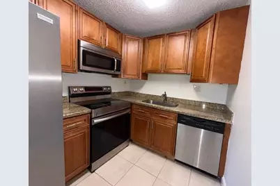 407 Meadows Circle #407, Boynton Beach, FL 33436 - Photo 4