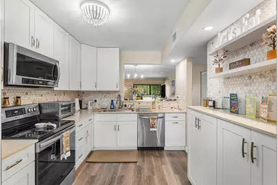 10110 Cedar Point Boulevard #203, Boynton Beach, FL 33437 - Photo 6