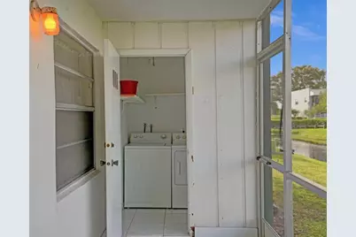 298 Burgundy G, Delray Beach, FL 33484 - Photo 30