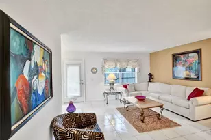 298 Burgundy G, Delray Beach, FL 33484 - Photo 8