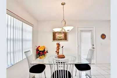 298 Burgundy G, Delray Beach, FL 33484 - Photo 14