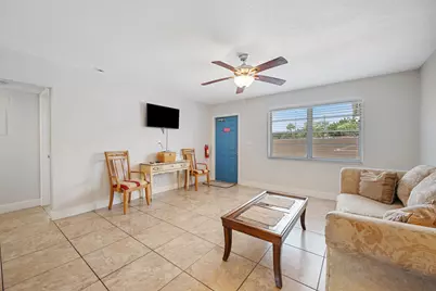 801 Hummingbird Way #105, North Palm Beach, FL 33408 - Photo 4