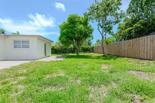 1717 16th Ct N, Lake Worth Beach, FL 33460 - Photo 38