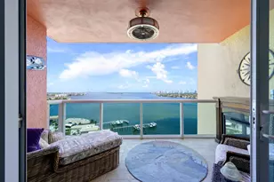 2650 Lake Shore Dr, Riviera Beach, FL 33404 - Photo 10