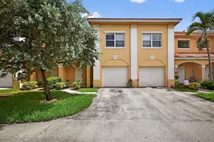 513 Talia Cir, Palm Springs, FL 33461 - Photo 1