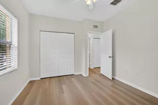 513 Talia Cir, Palm Springs, FL 33461 - Photo 12