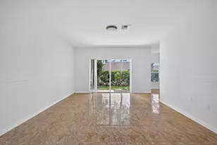 513 Talia Cir, Palm Springs, FL 33461 - Photo 16