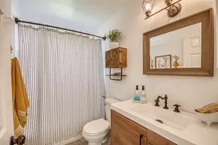 6757 SE Yorktown Dr, Hobe Sound, FL 33455 - Photo 12