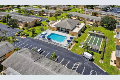 2152 NE 1st Way #205, Boynton Beach, FL 33435 - Photo 20
