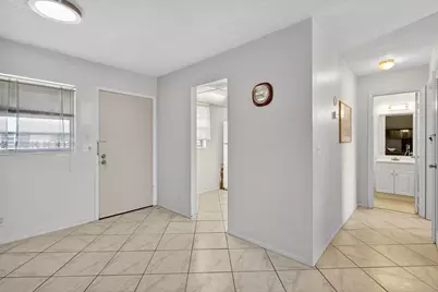 2152 NE 1st Way #205, Boynton Beach, FL 33435 - Photo 4