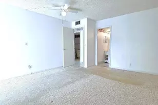 265 Wellington J, West Palm Beach, FL 33417 - Photo 10