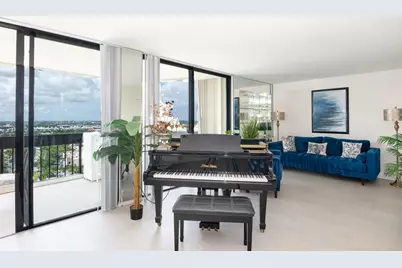 2000 Presidential Way #1606, West Palm Beach, FL 33401 - Photo 1