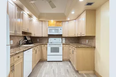3051 N Course Drive #807, Pompano Beach, FL 33069 - Photo 10