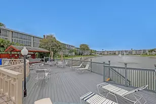 2581 N Garden 108 Dr N, Lake Worth, FL 33461 - Photo 18