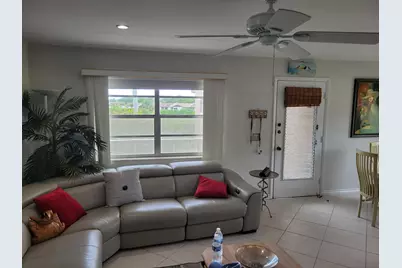 662 Burgundy N, Delray Beach, FL 33484 - Photo 8