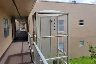 662 Burgundy N, Delray Beach, FL 33484 - Photo 2