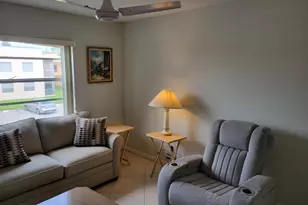 662 Burgundy N, Delray Beach, FL 33484 - Photo 12