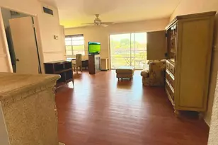 218 Lake Frances Dr, West Palm Beach, FL 33411 - Photo 2