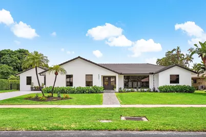 6901 Giralda Circle, Boca Raton, FL 33433 - Photo 2