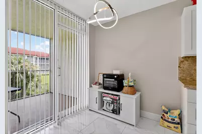 110 Half Moon Circle #D2, Hypoluxo, FL 33462 - Photo 22