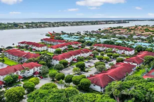 110 Half Moon Cir, Hypoluxo, FL 33462 - Photo 40