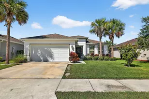 3518 Carriage Pointe Cir, Fort Pierce, FL 34981 - Photo 2