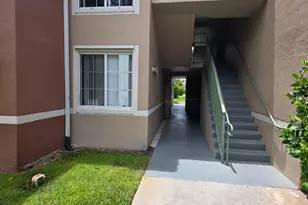 7824 Sonoma Springs Cir, Lake Worth, FL 33463 - Photo 2