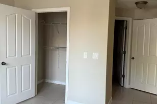 1111 Myrtlewood Cir E, Palm Beach Gardens, FL 33408 - Photo 4