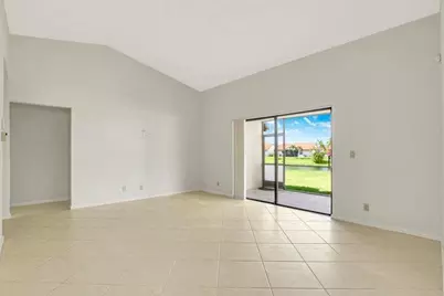 45 Columbia Court, Deerfield Beach, FL 33442 - Photo 14