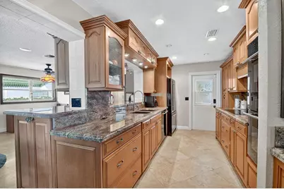 133 Greenbrier Drive, Palm Springs, FL 33461 - Photo 20
