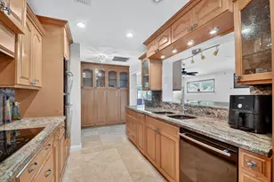 133 Greenbrier Dr, Palm Springs, FL 33461 - Photo 22